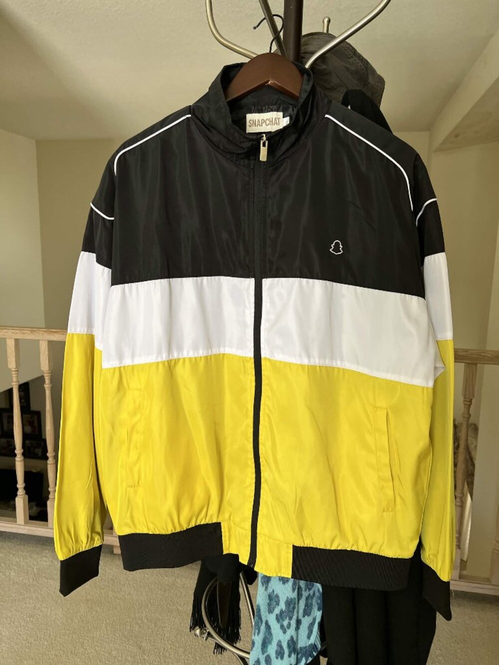 Snapchat Specialty Men's Jacket Bomber Windbreaker size L